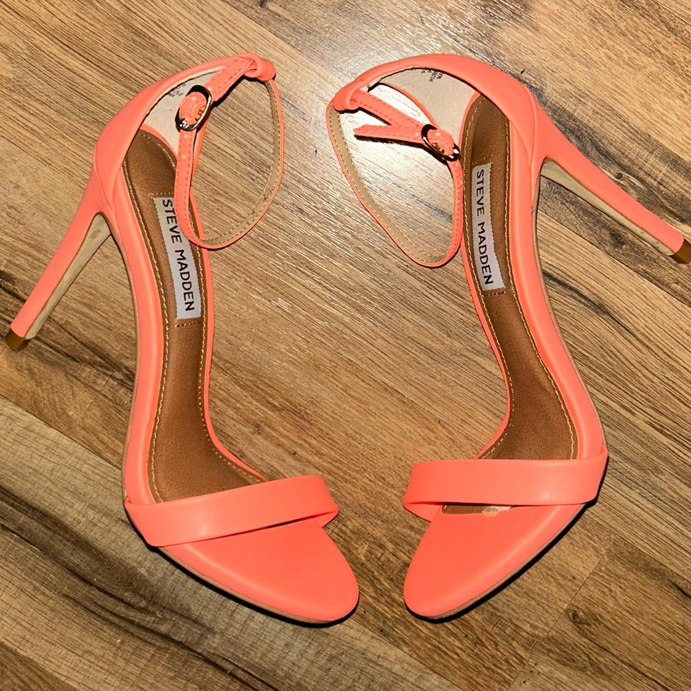 STEVE MADDEN pink heels